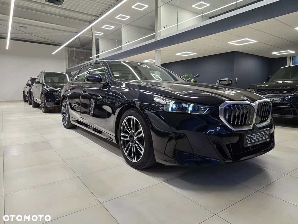 BMW Seria 5 520d xDrive - 3