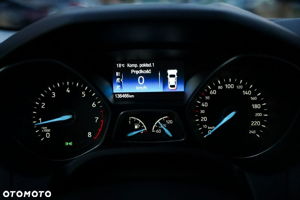 Ford Focus 1.6 Trend - 14