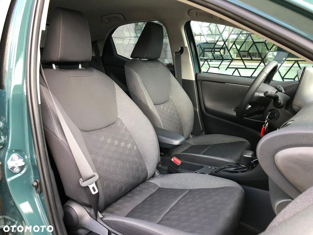 Toyota Yaris Hybrid 1.5 Style - 24