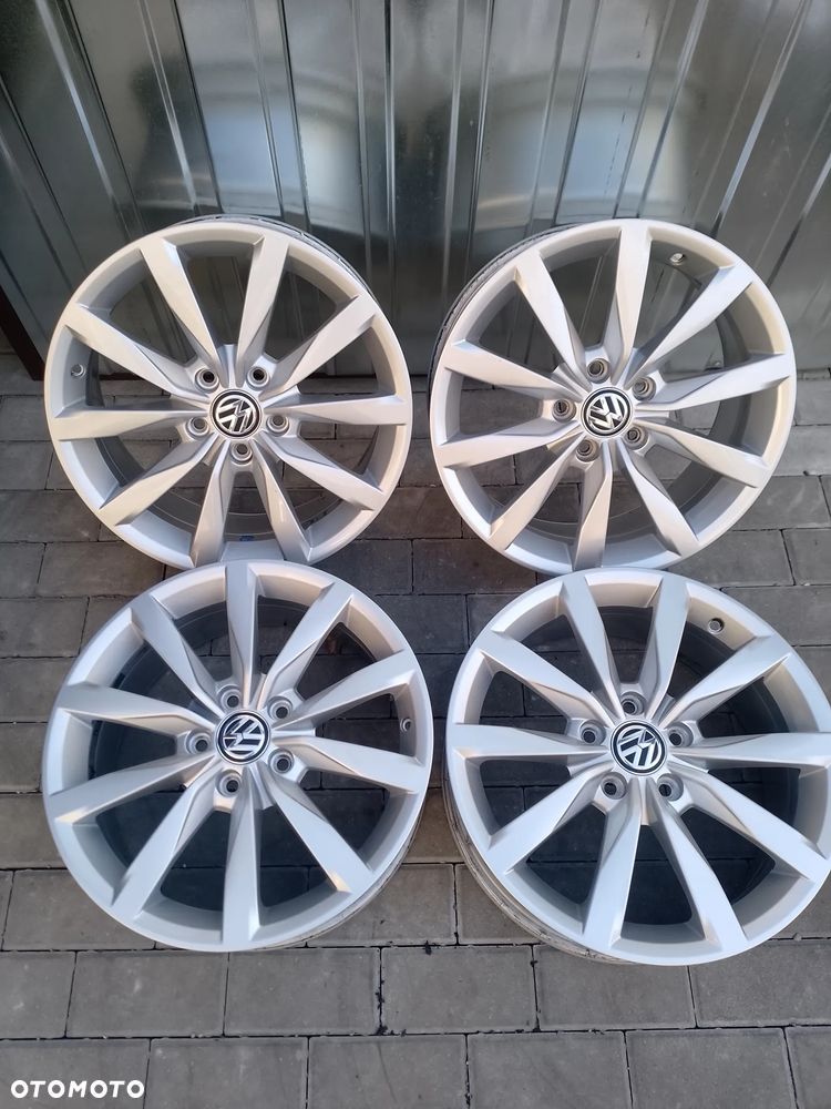 Felgi aluminiowe 17" VW - 5