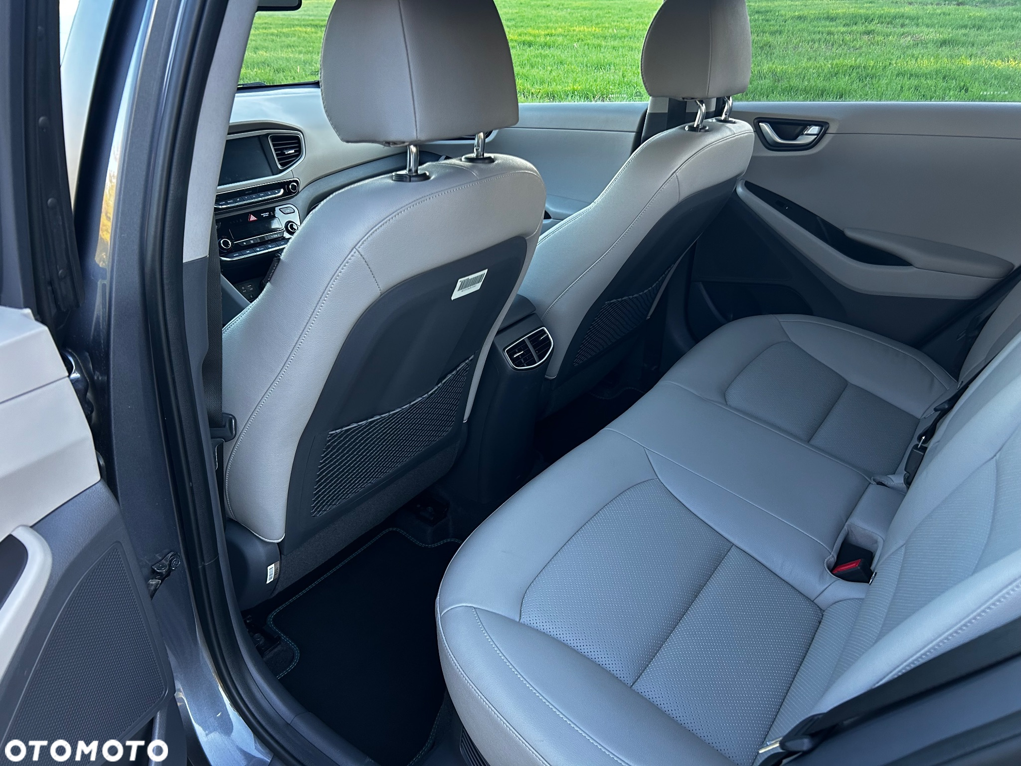 Hyundai IONIQ Hybrid 1.6 GDI Premium - 20