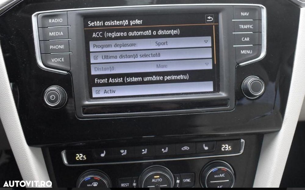 Volkswagen Passat 2.0 TDI DSG Highline - 11
