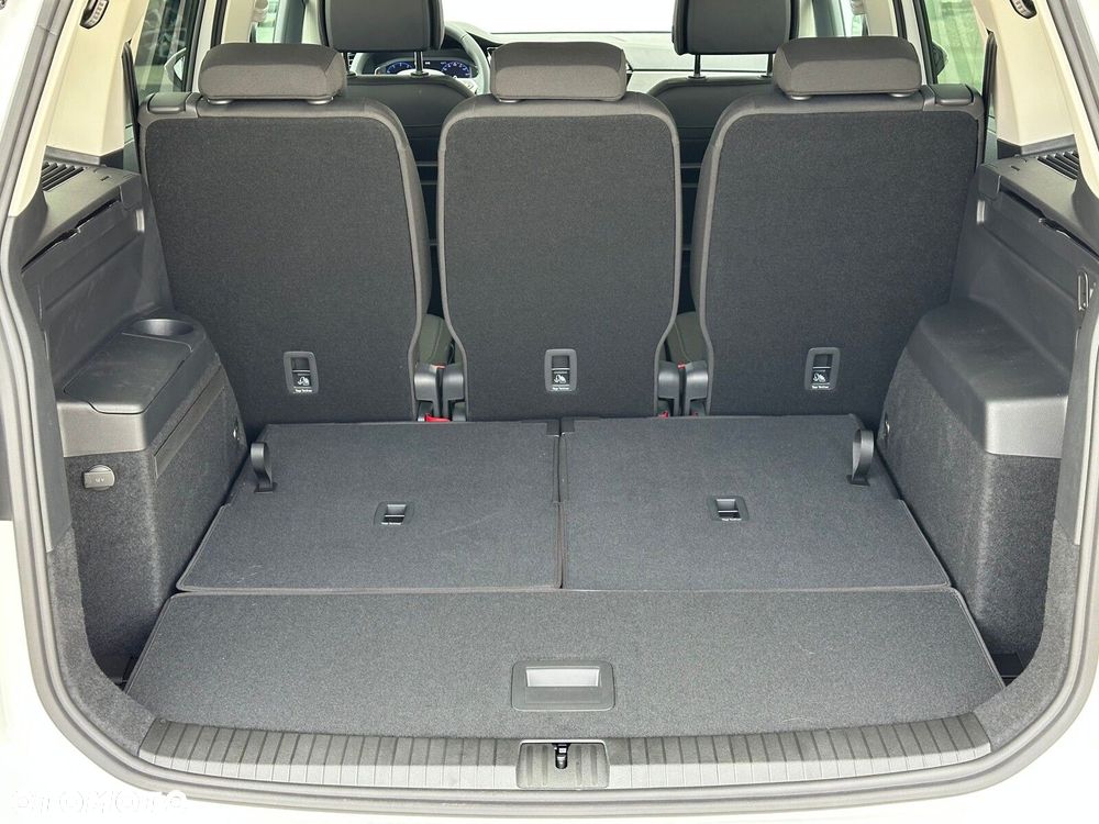 Volkswagen Touran 1.5 TSI EVO Comfortline Plus DSG - 12