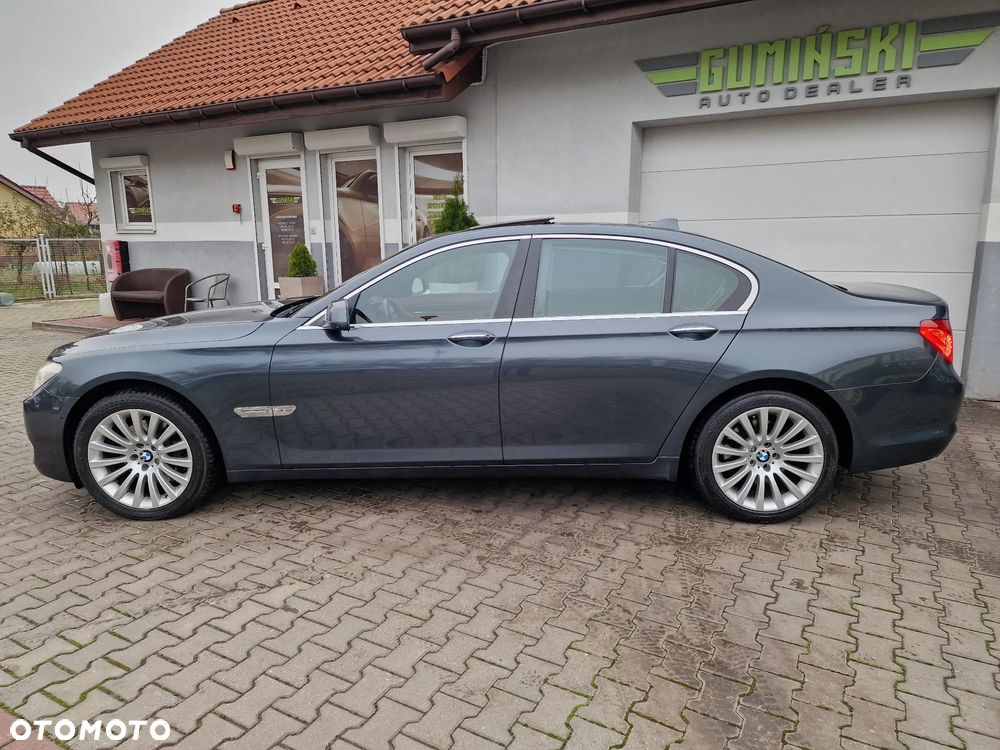 BMW Seria 7 740d xDrive - 9