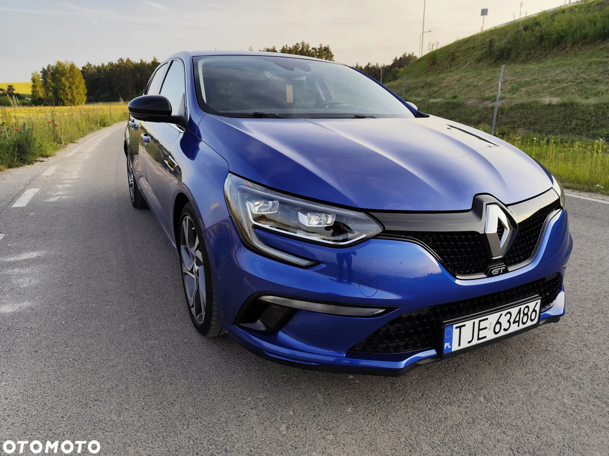 Renault Megane 1.6 TCe GT EDC - 3