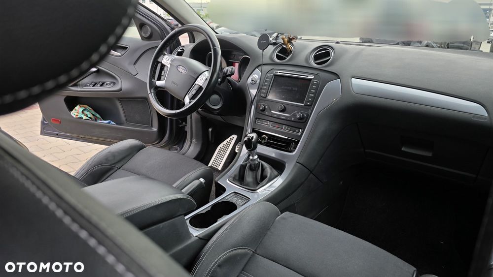 Ford Mondeo - 4