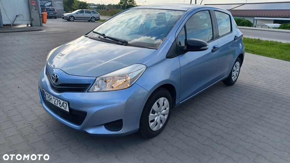 Toyota Yaris - 1