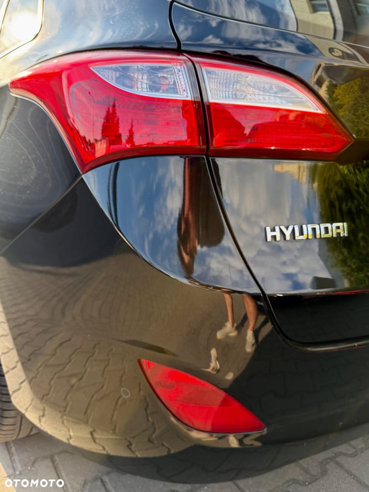 Hyundai i30 1.6 GDI Premium - 12