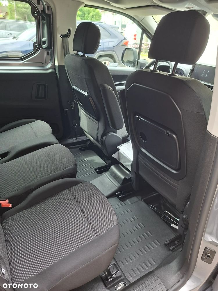 Toyota Proace City - 26