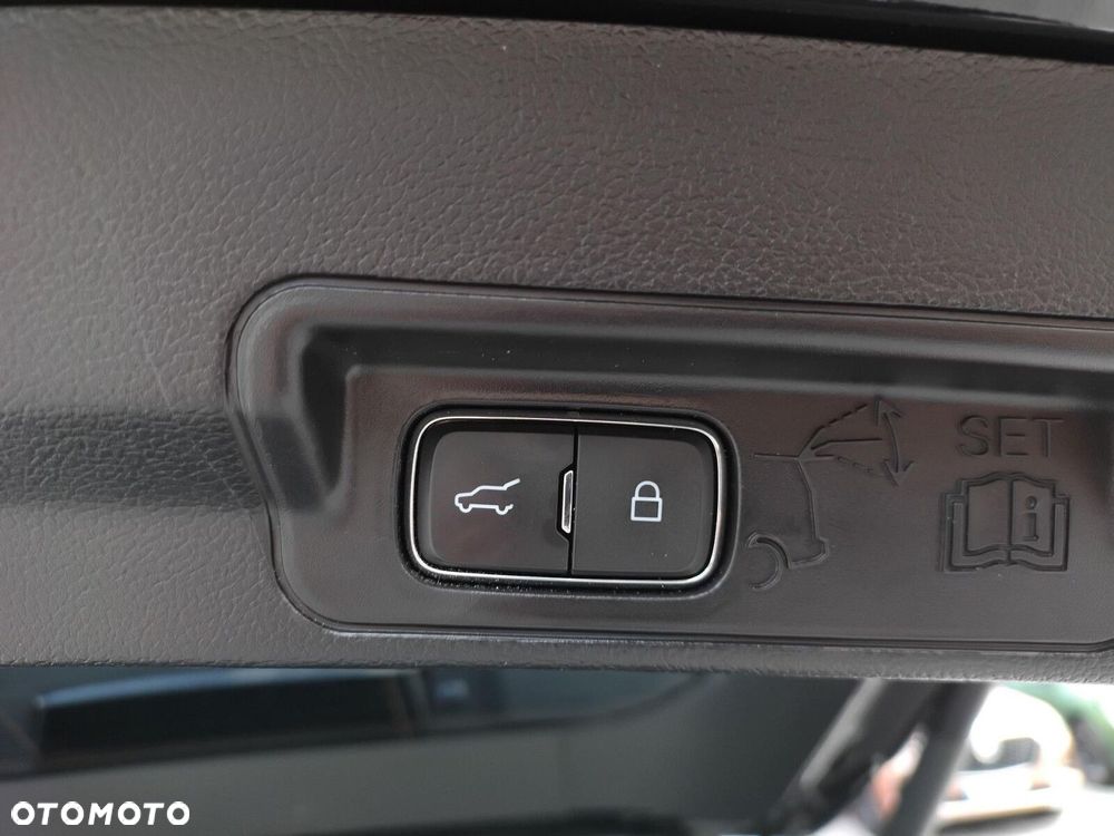 Ford Explorer 3.0 EcoBoost PHEV 4WD ST-Line - 38