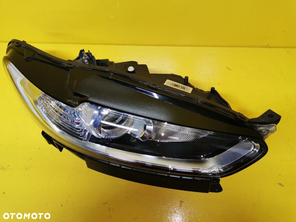 FORD MONDEO MK5 LAMPA PRAWA PRZOD SOCZEWKA DS73-13W029EA - 3