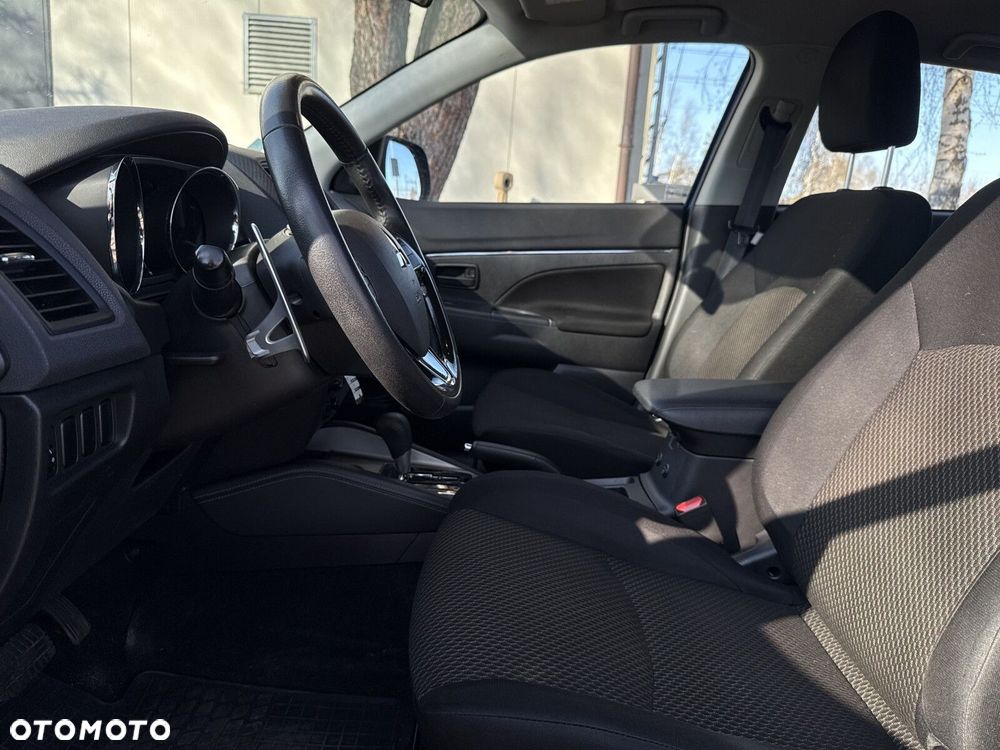 Mitsubishi ASX - 12