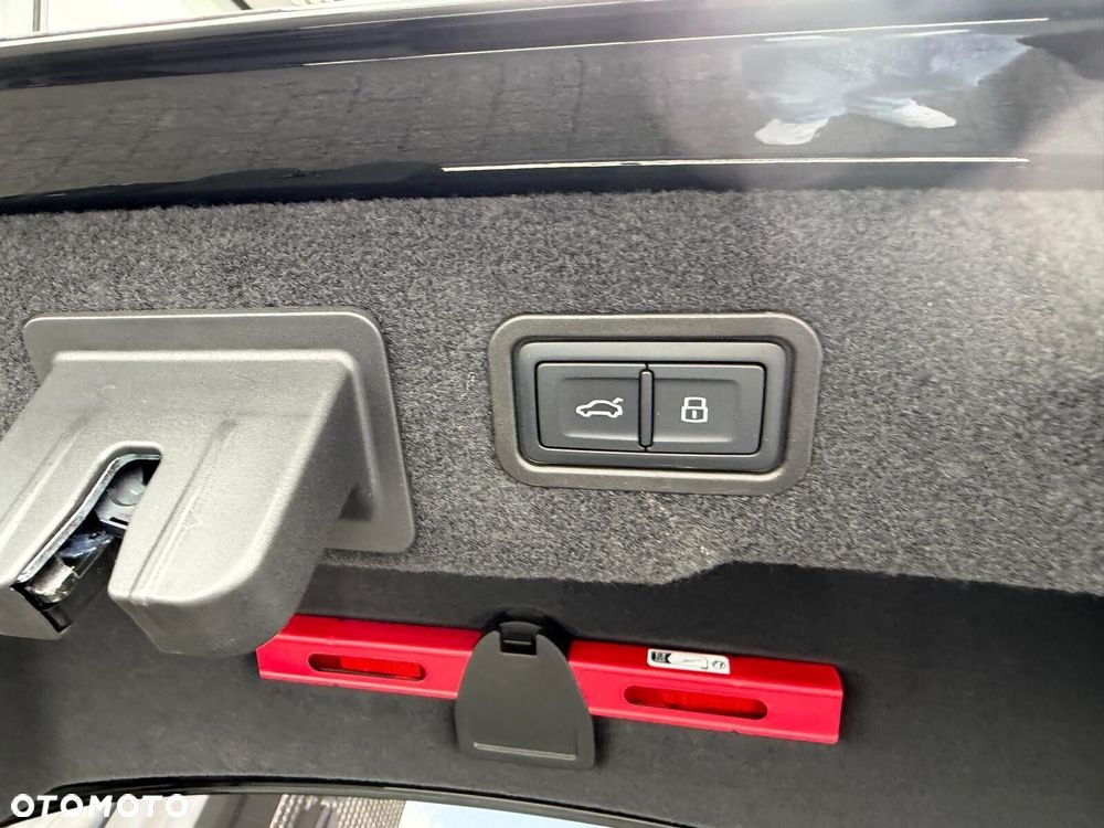 Audi A8 - 26