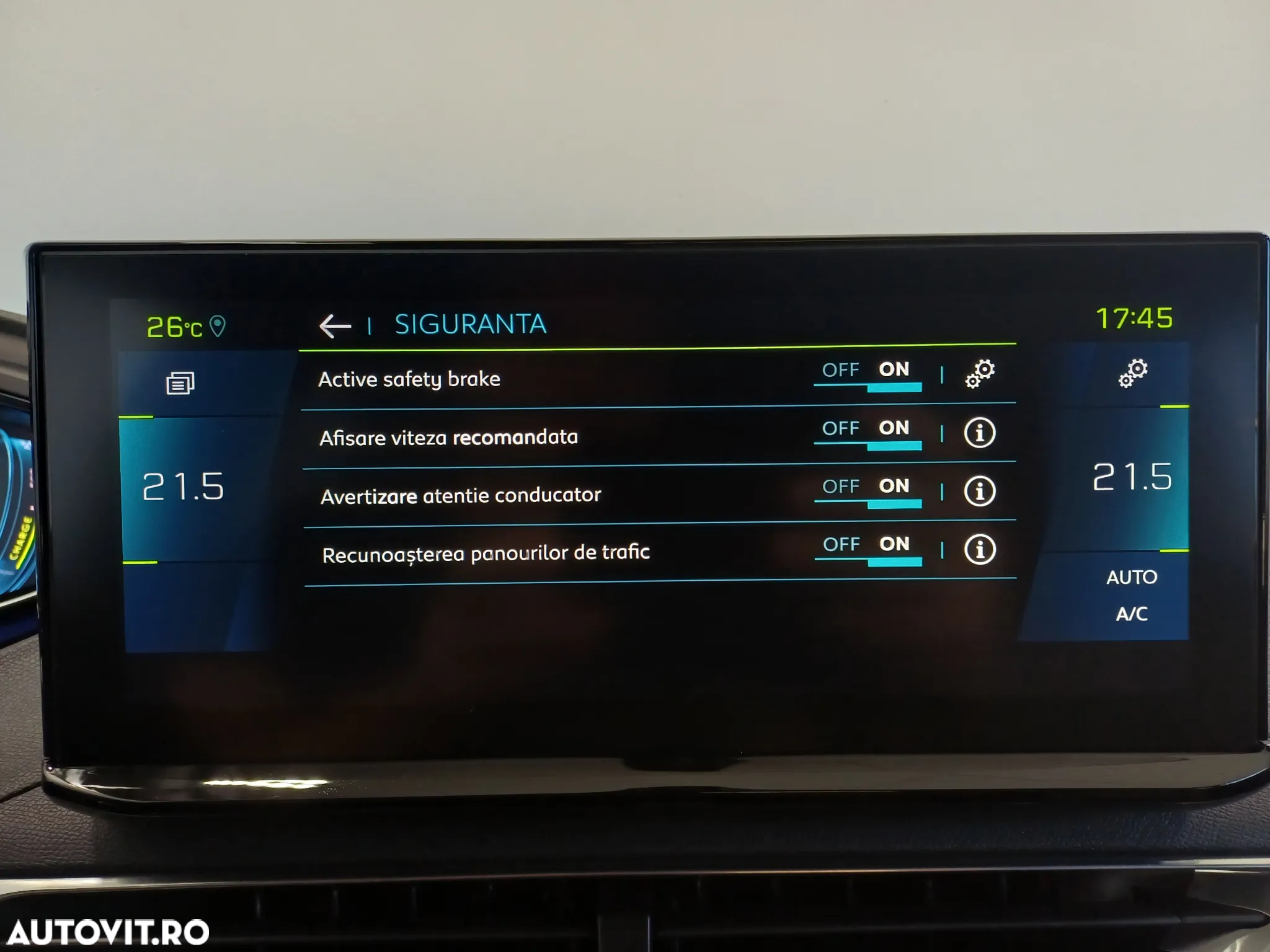 Peugeot 3008 PHEV 180 EAT8 Allure Pack - 25