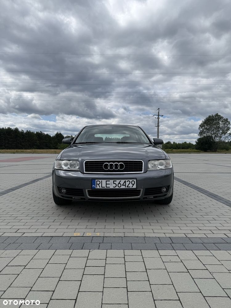 Audi A4 Limousine - 2