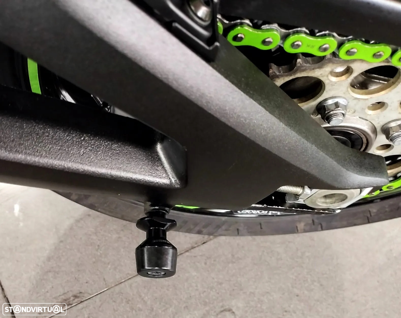 Kawasaki ZX 10R KRT - 9