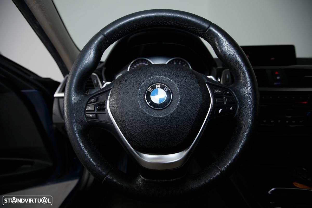 BMW 330 - 18