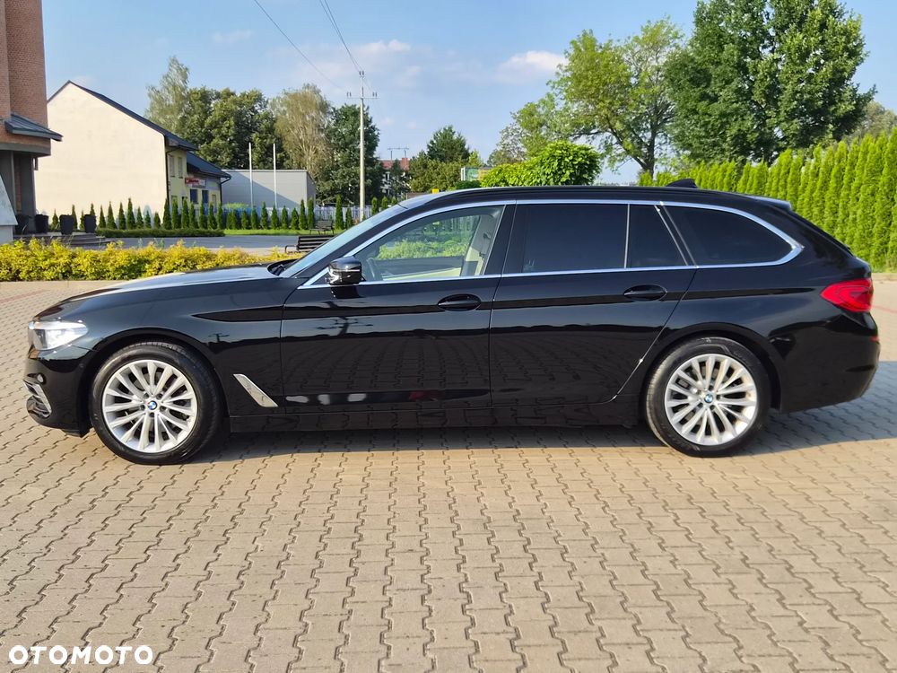 BMW Seria 5 520d xDrive Luxury Line sport - 32