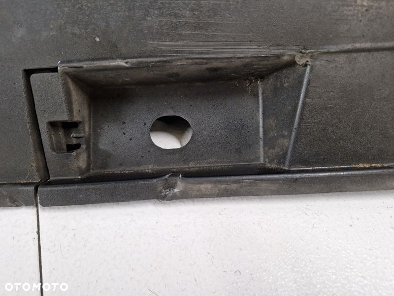 TOYOTA AVENSIS T27 LIFT T29 LISTWA NAKŁADKA PROGOWA PRAWA 75851-05050 1H2 - 12