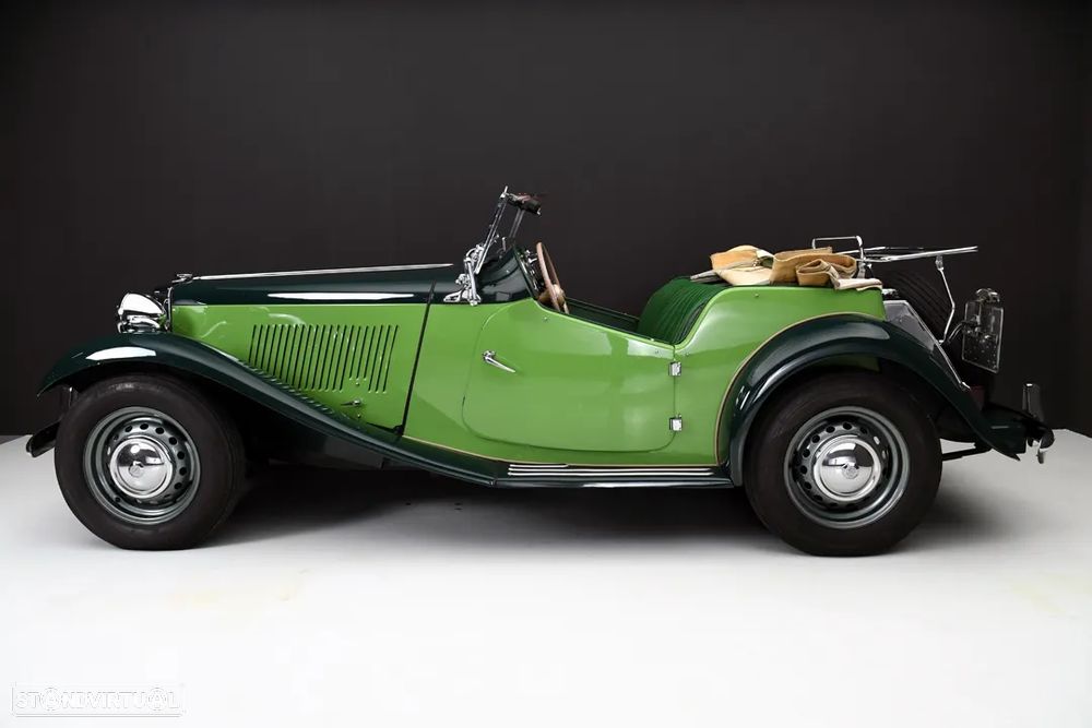 MG Midget - 2