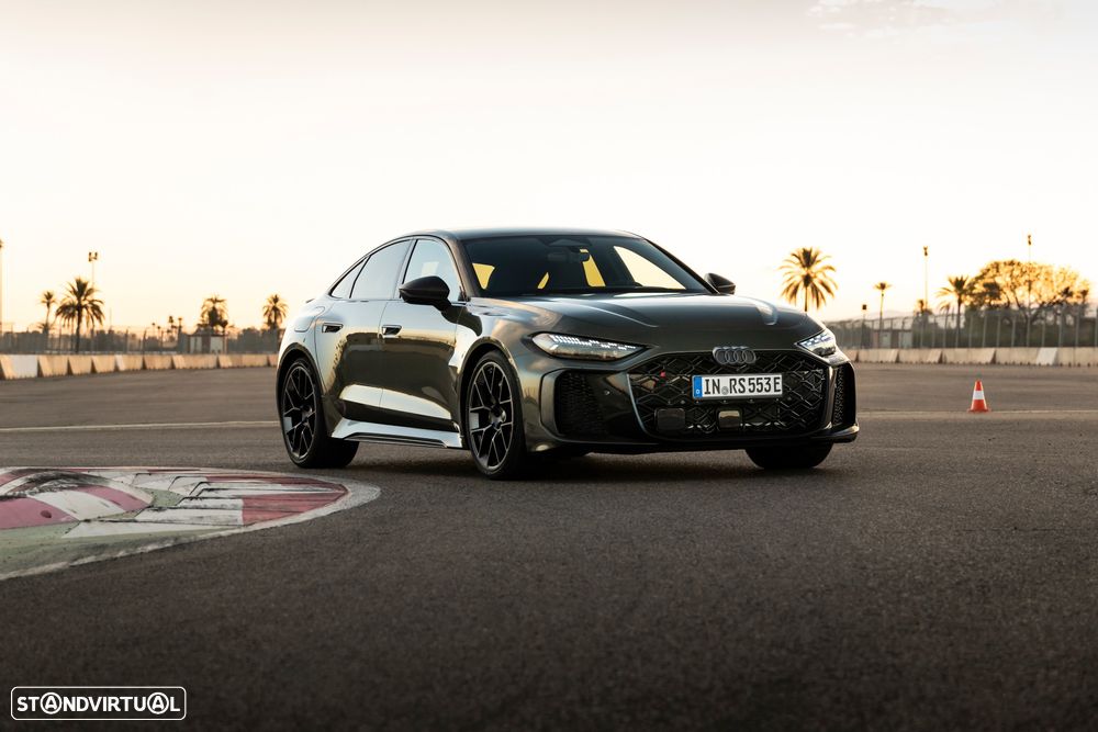 Audi RS5 Standard