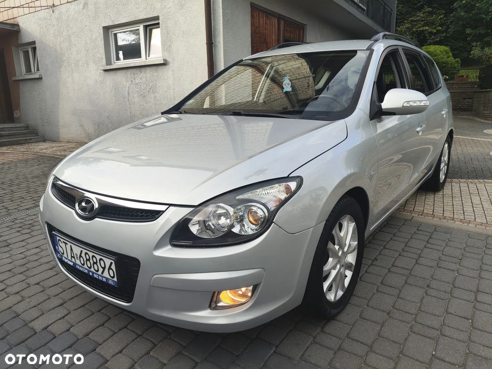 Hyundai i30 i30cw 2.0 Style - 9