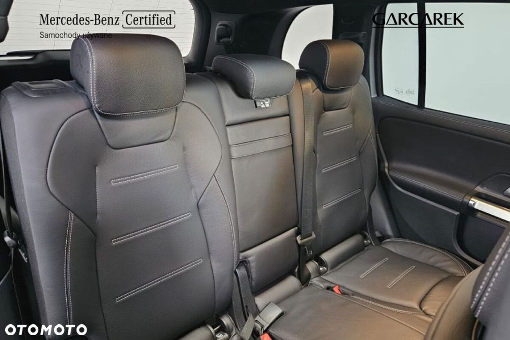 Mercedes-Benz GLB - 25