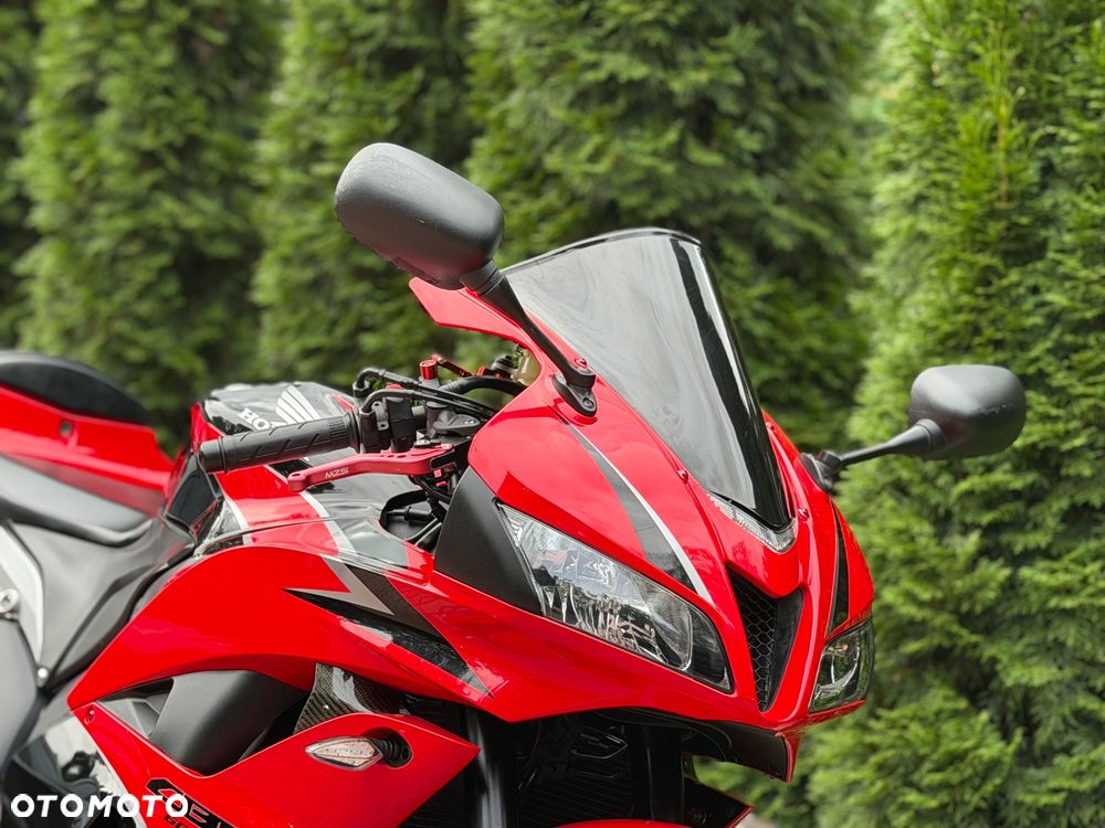 Honda CBR - 11