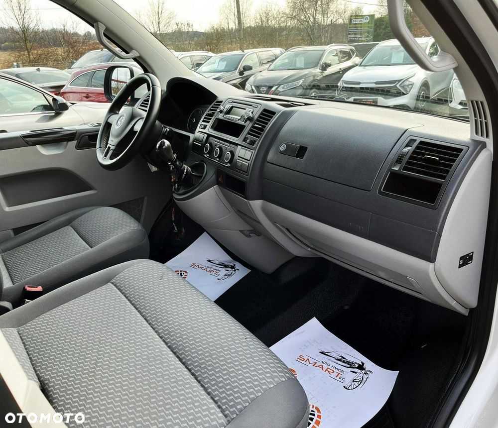 Volkswagen Transporter - 8