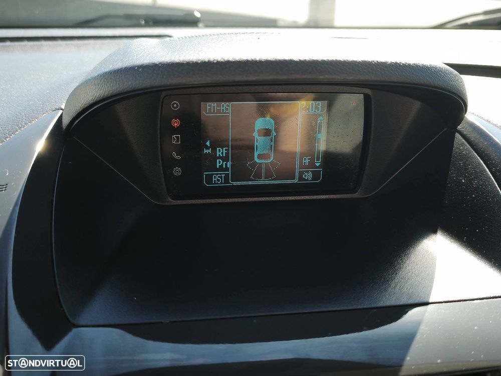 Ford Tourneo Courier 1.0 EcoBoost Titanium - 35