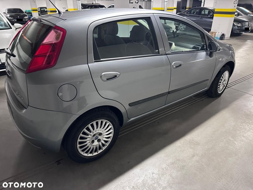 Fiat Punto 1.4 16V Emotion - 14