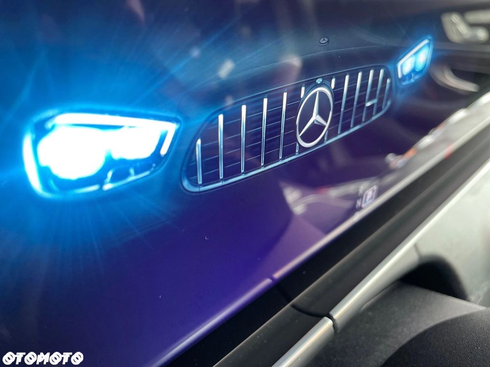 Mercedes-Benz Klasa E AMG 53 4-Matic+ - 36