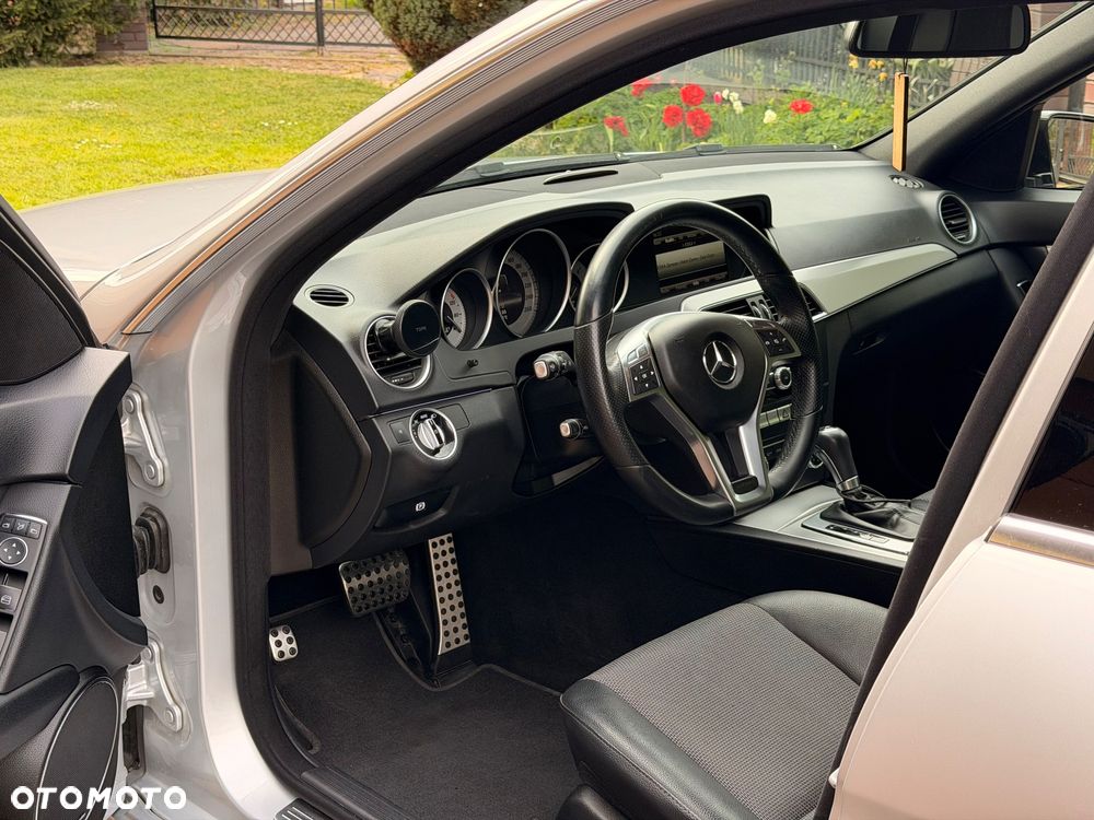 Mercedes-Benz Klasa C 250 CDI 4Matic 7G-TRONIC Avantgarde Edition - 15