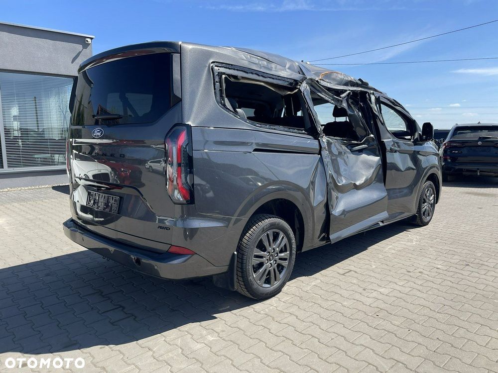Ford Tourneo Custom L2H1 4x4 Autm TitaniumX - 4
