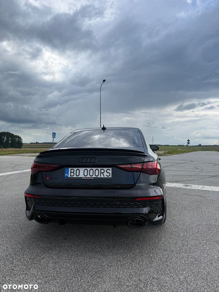 Audi RS3 Limousine - 3