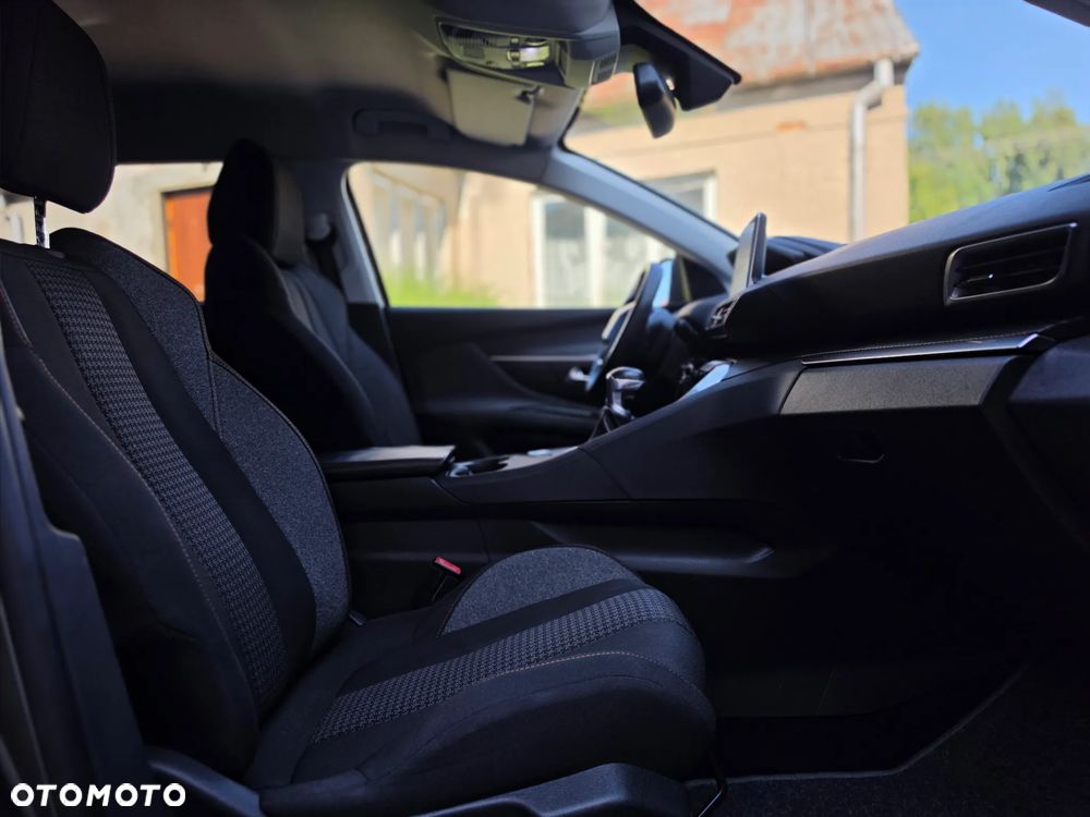 Peugeot 5008 - 24