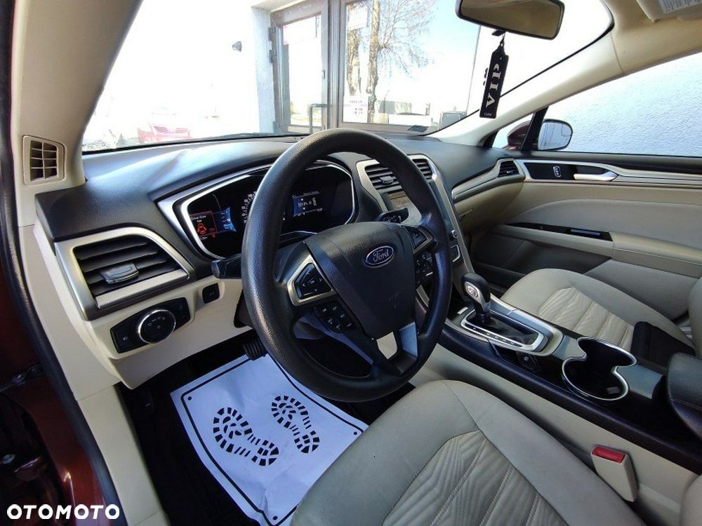 Ford Fusion - 9