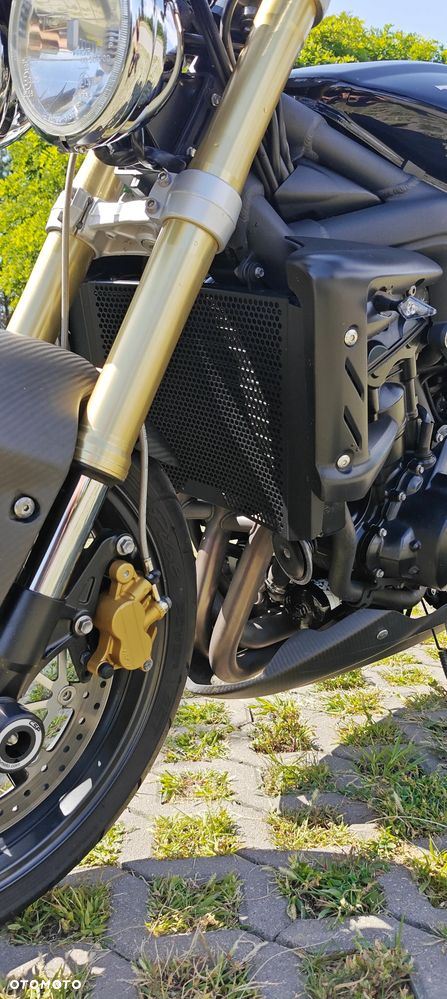 Triumph Street Triple - 12