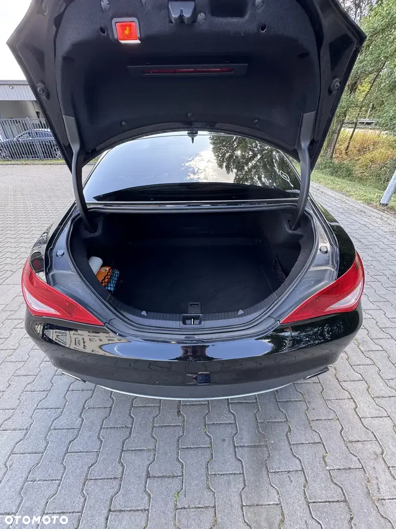 Mercedes-Benz CLA - 9