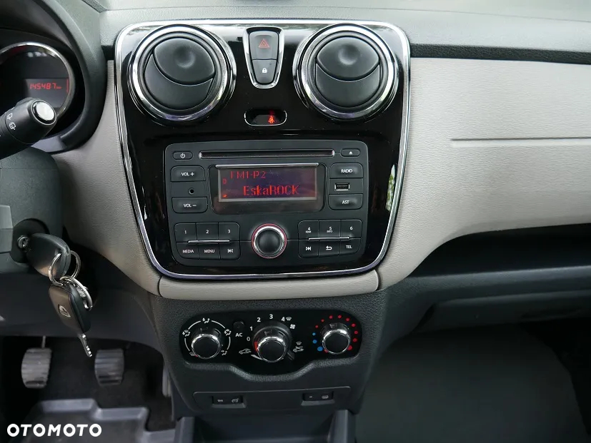 Dacia Lodgy 1.6 Laureate - 16