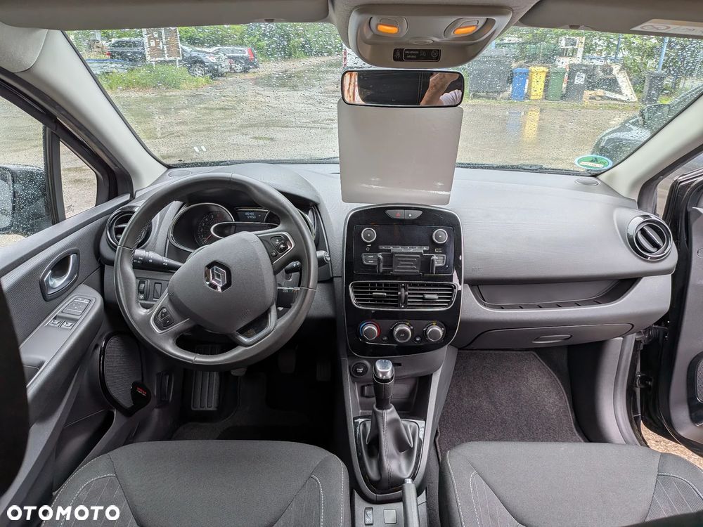 Renault Clio 1.2 16V 75 LIMITED - 26