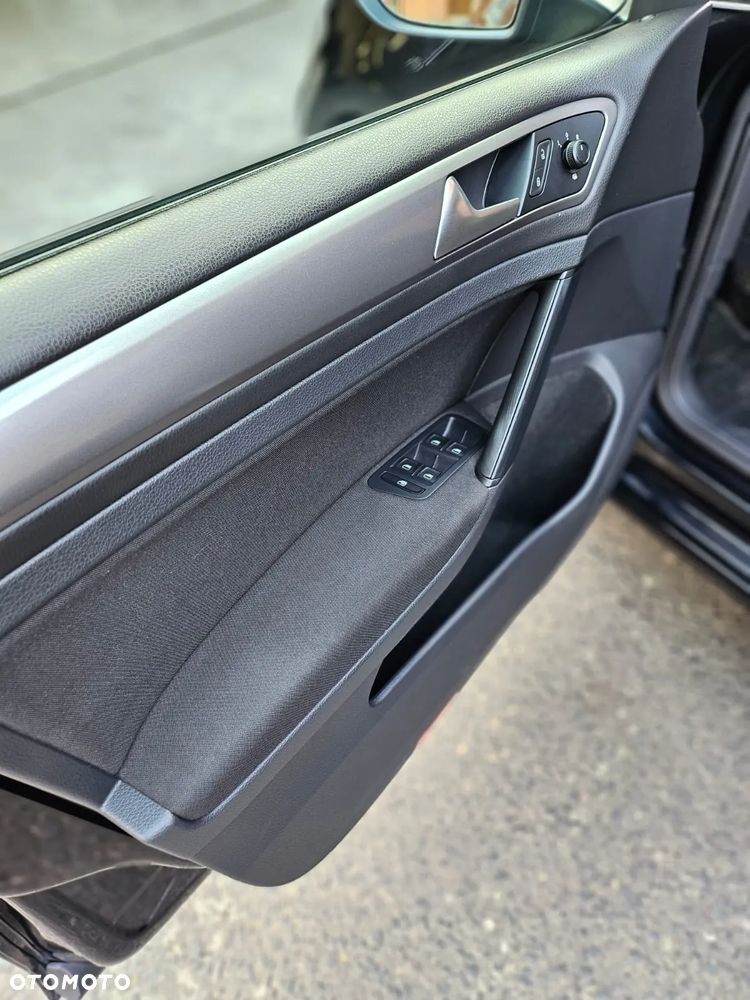 Volkswagen Golf VII 1.6 TDI BMT Trendline - 9