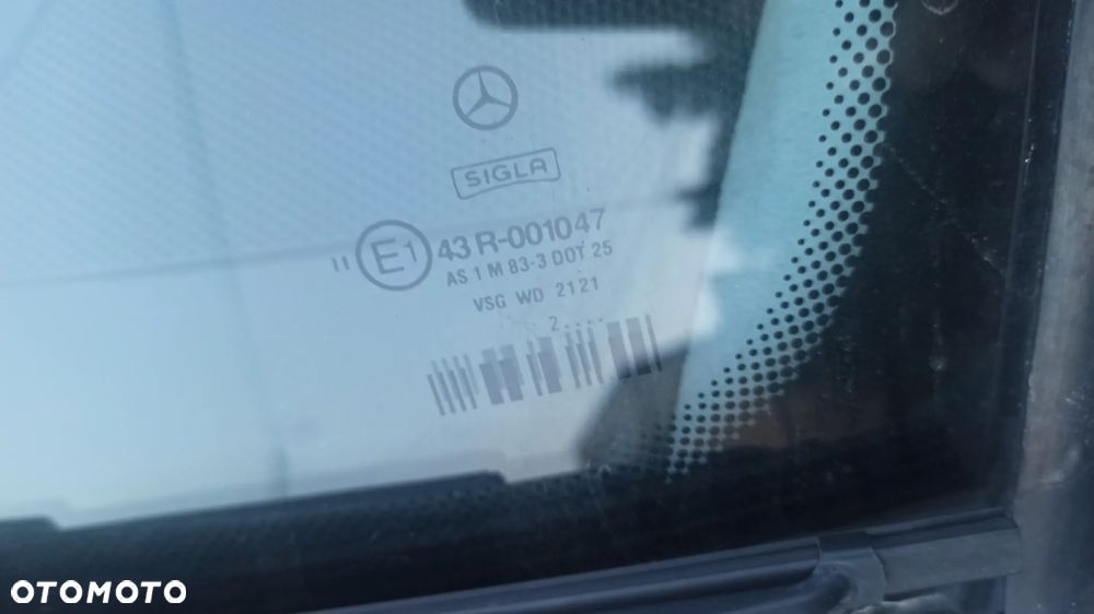 Mercedes-Benz Klasa E - 17