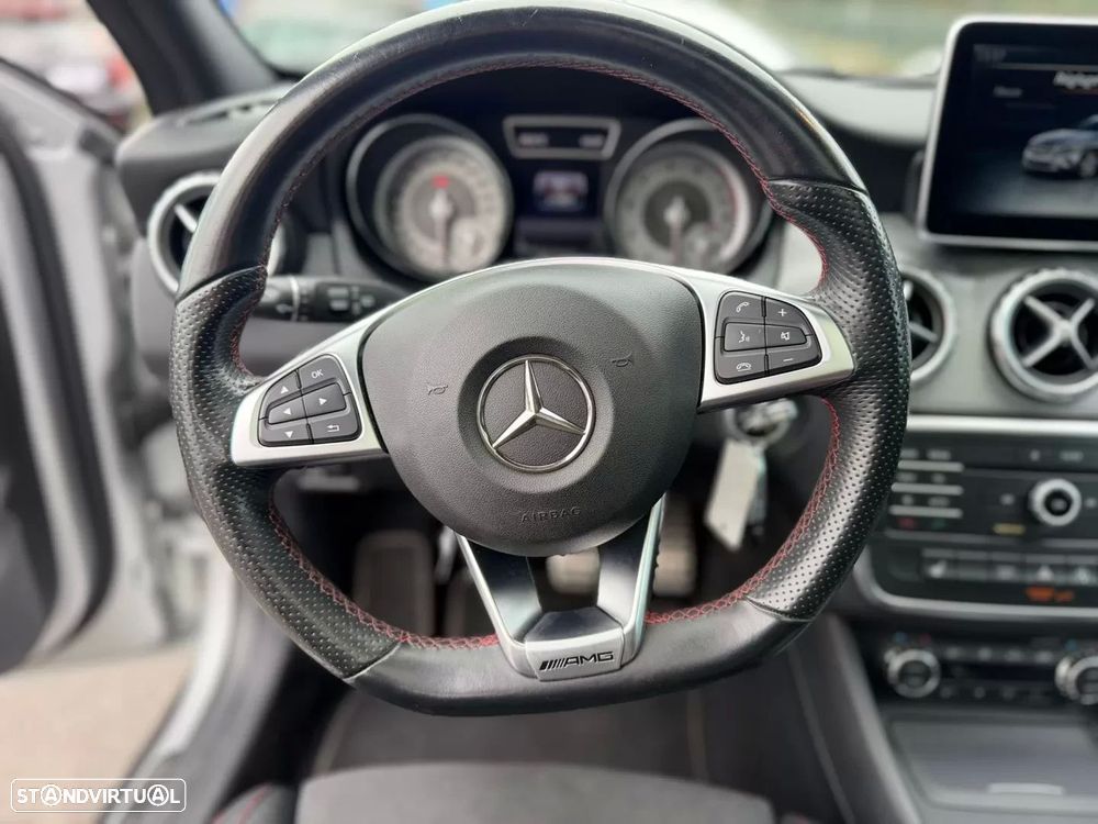 Mercedes-Benz GLA 180 AMG Line - 14