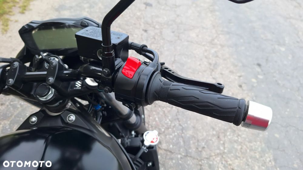 Suzuki SV - 30
