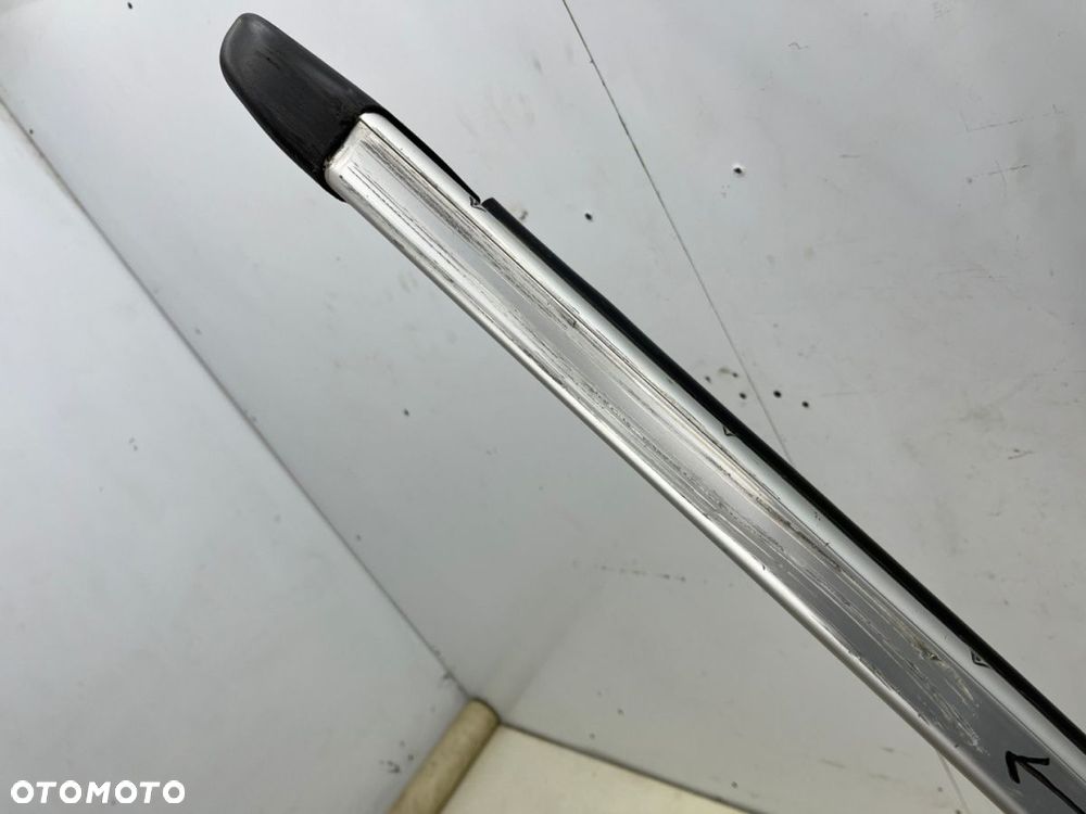 Nakładka progu Renault Captur 2 II 19r.- ASX 2 II 23r.- PRAWY stopień zewnętrzny oryginalny PRÓG - 13