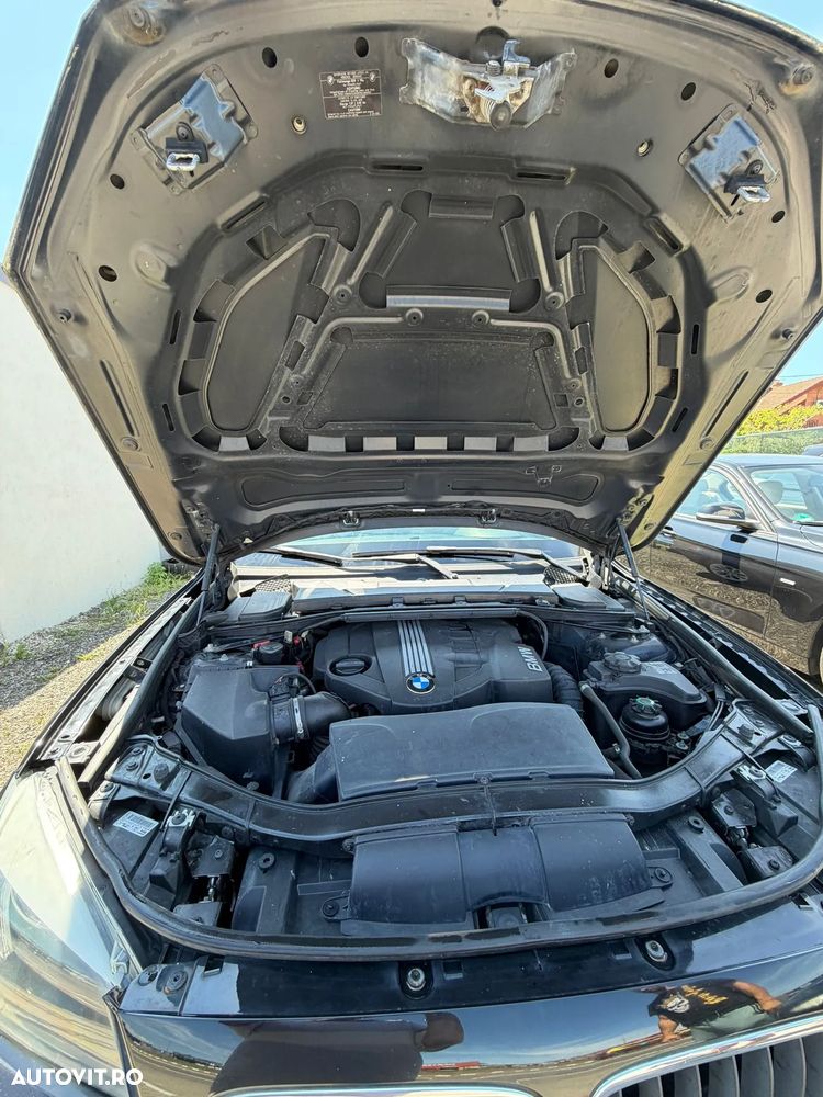 BMW X1 xDrive18d - 10