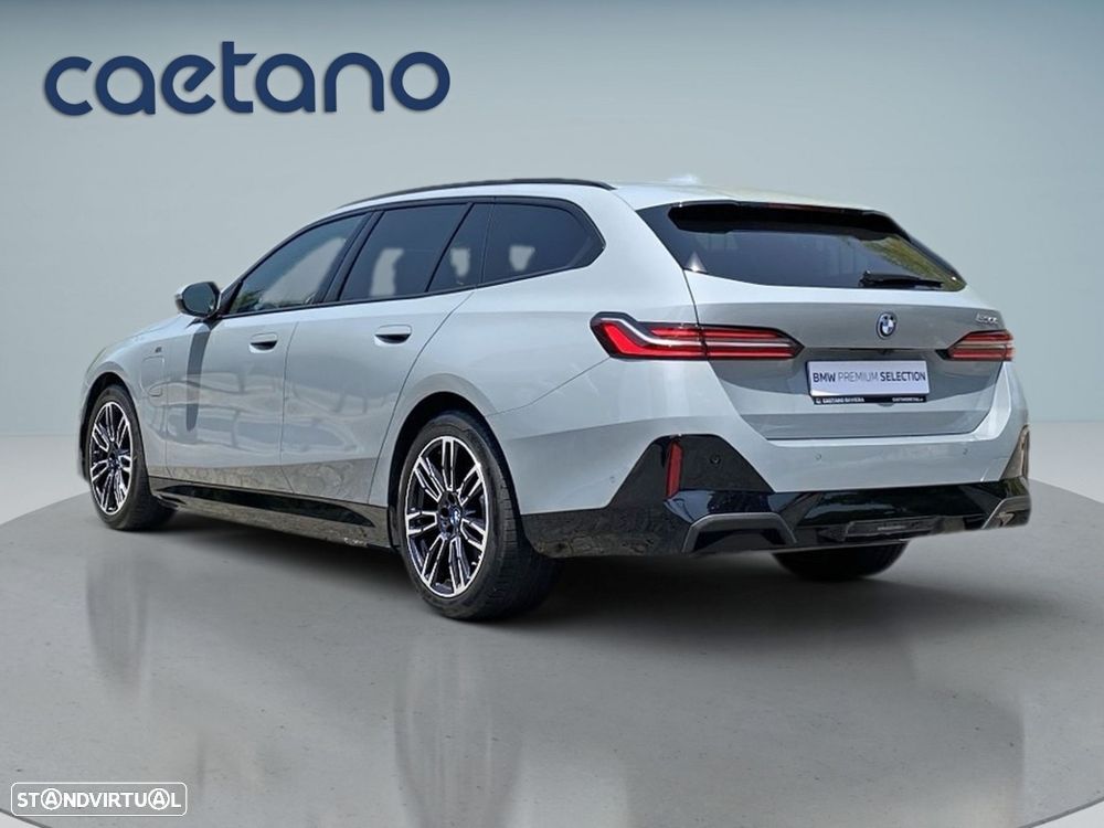 BMW 530 e Pack Desportivo M — fotografia 29