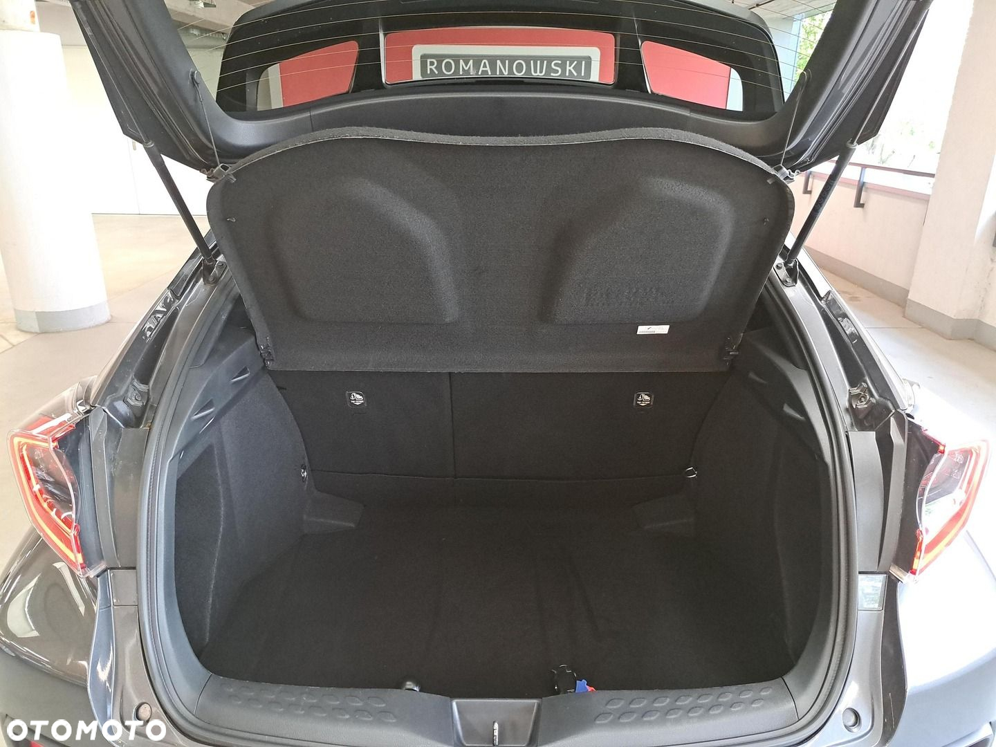 Toyota C-HR 1.8 Hybrid Prestige - 13
