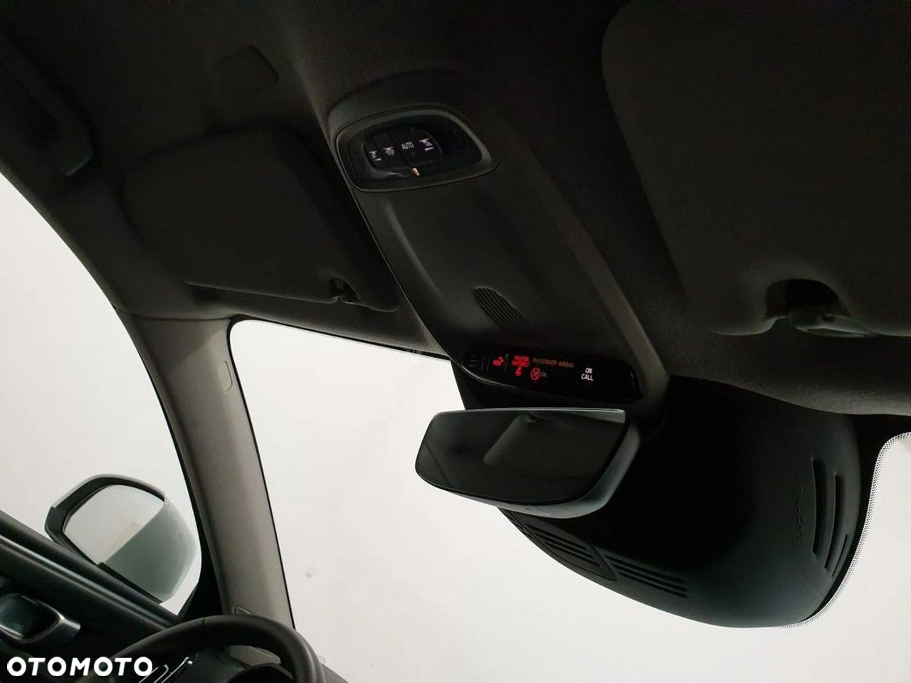 Volvo XC 40 D3 R-Design - 27